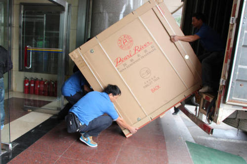 喜德钢琴贵重工艺品无忧运
